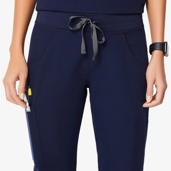 Figs Kade Cargo Scrub Pants Navy LP - Picture 2 of 13